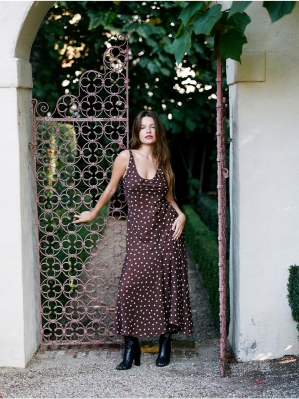 Realisation Par THE ELLERY in Vivian